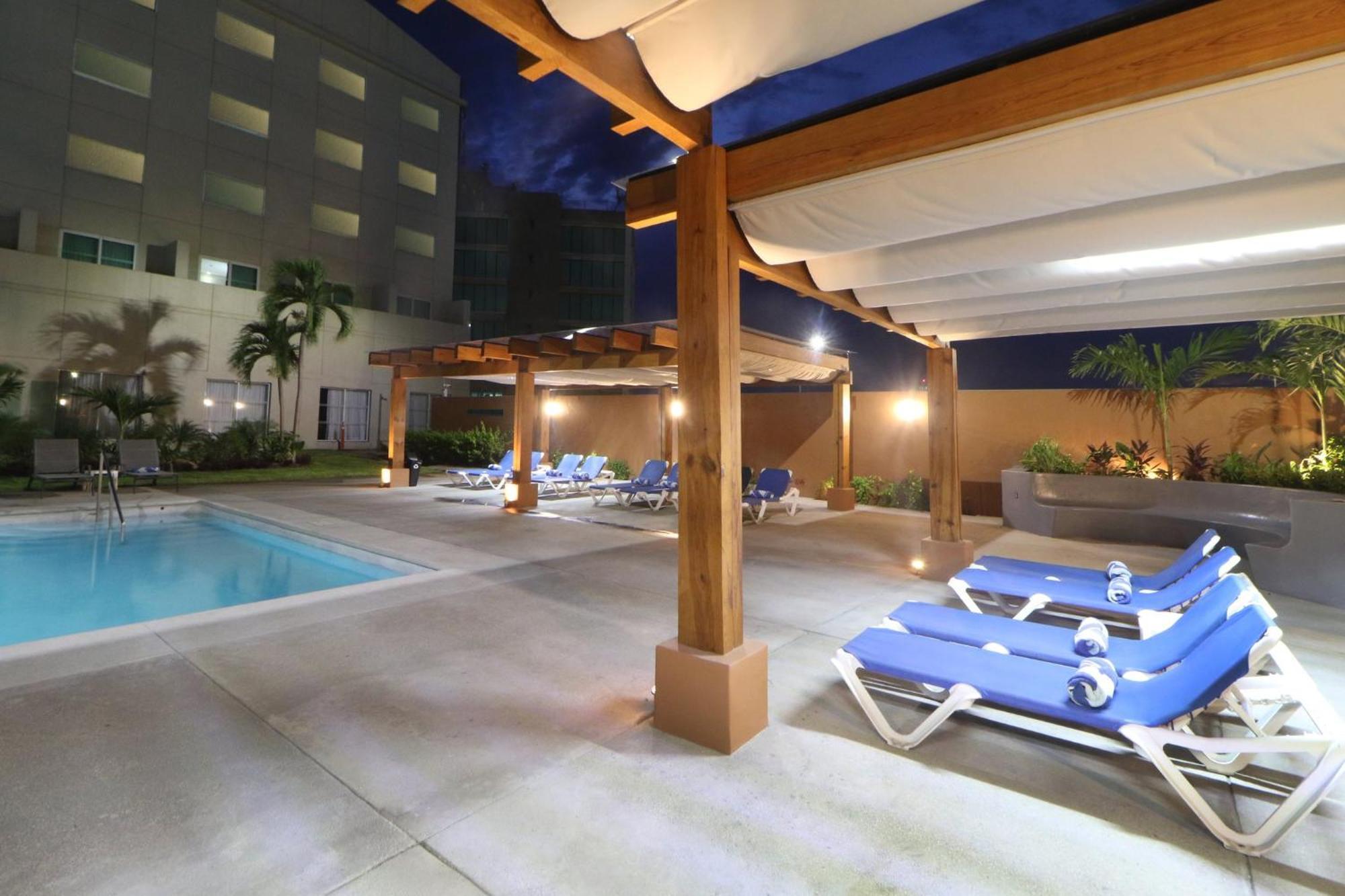 Holiday Inn Express Manzanillo By Ihg Eksteriør bilde